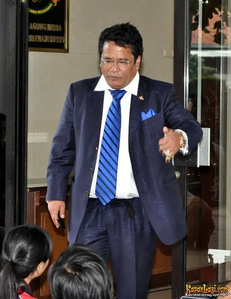 Foto Hotman Paris Hutapea