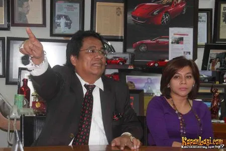 Foto Hotman Paris Hutapea