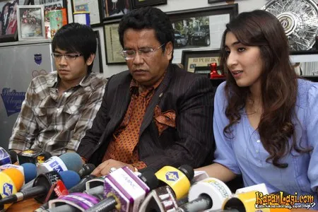 Foto Hotman Paris Hutapea