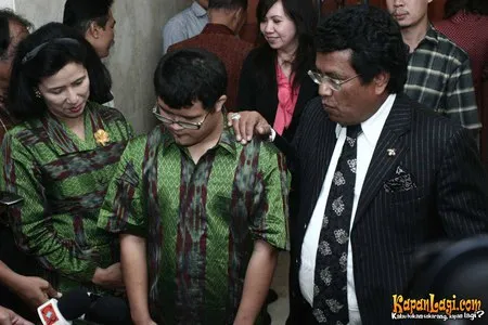 Foto Hotman Paris Hutapea