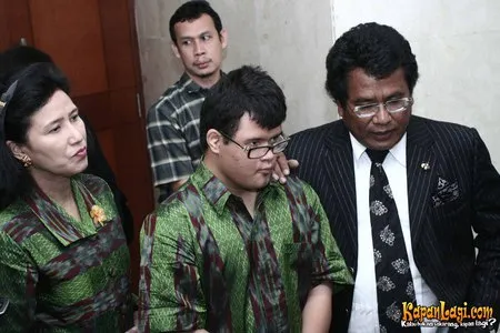 Foto Hotman Paris Hutapea