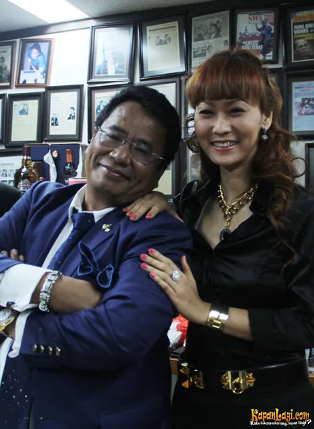 Foto Hotman Paris Hutapea