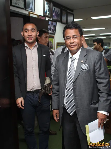 Foto Hotman Paris Hutapea