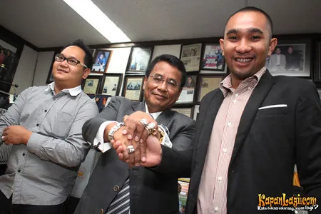 Foto Hotman Paris Hutapea