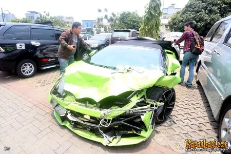 Foto Hotman Paris Hutapea