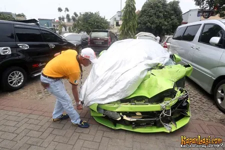 Foto Hotman Paris Hutapea