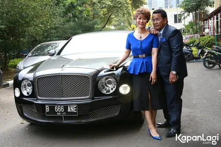 Foto Hotman Paris Hutapea