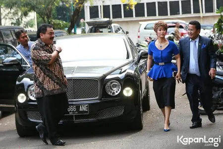 Foto Hotman Paris Hutapea