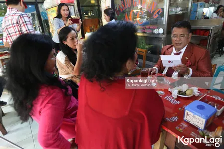 Foto Hotman Paris Hutapea