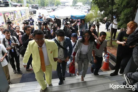 Foto Hotman Paris Hutapea