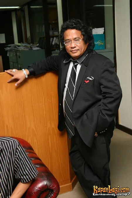 Foto Hotman Paris Hutapea