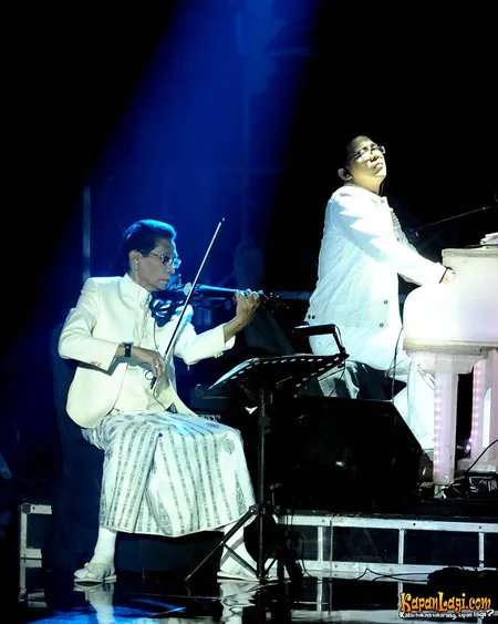 Foto Idris Sardi