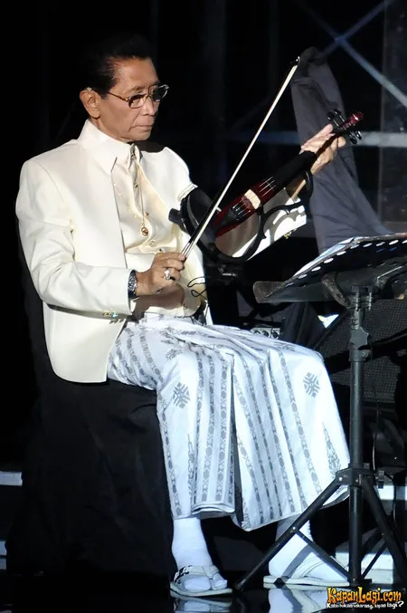 Foto Idris Sardi