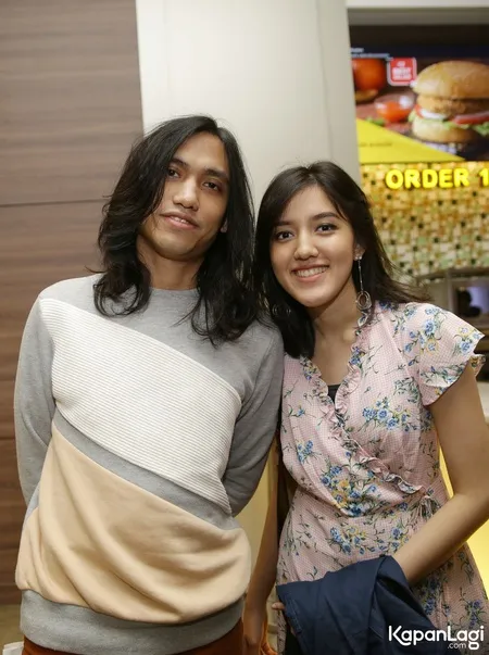 Foto Ify Blink