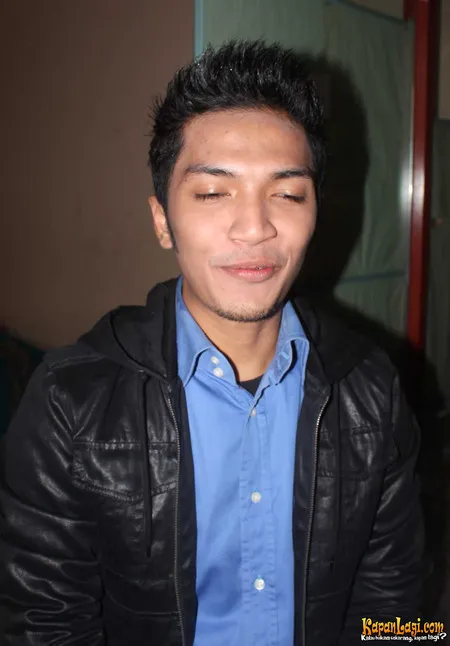 Foto Ihsan Tarore