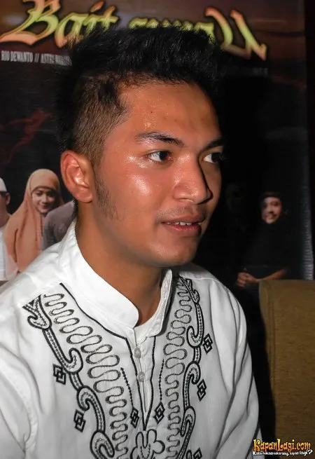 Foto Ihsan Tarore
