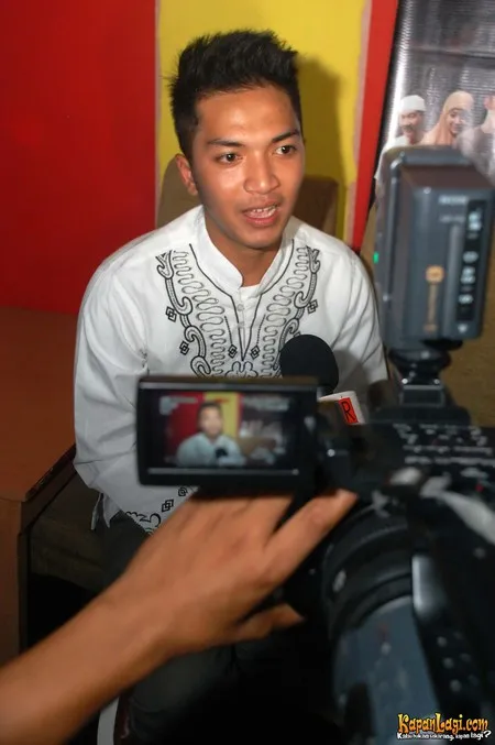 Foto Ihsan Tarore
