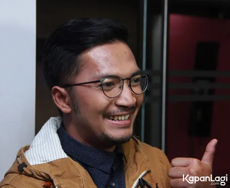 Foto Ihsan Tarore
