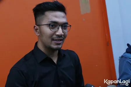 Foto Ihsan Tarore
