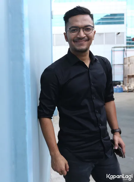 Foto Ihsan Tarore