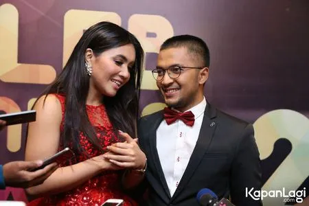 Foto Ihsan Tarore