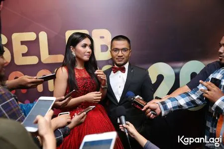 Foto Ihsan Tarore