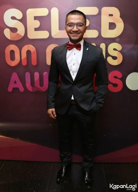 Foto Ihsan Tarore