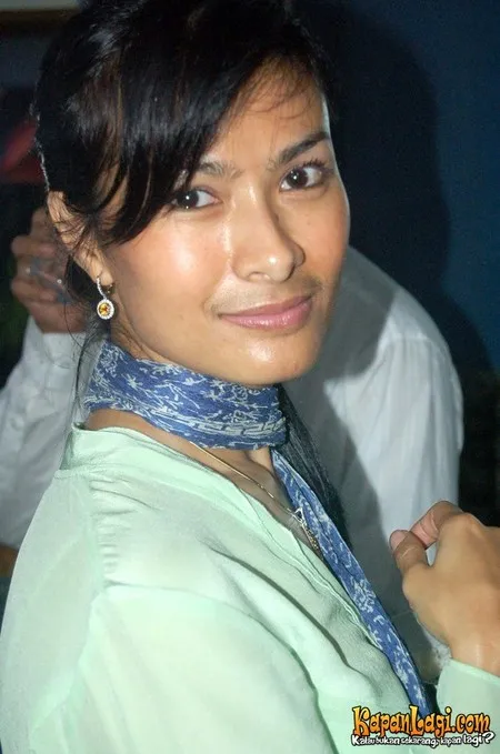 Foto Iis Dahlia