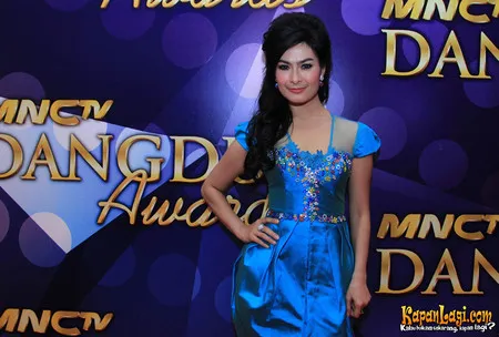 Foto Iis Dahlia