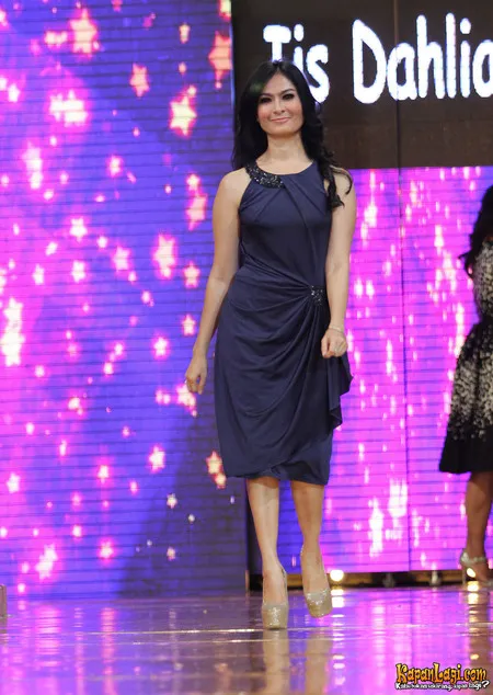 Foto Iis Dahlia
