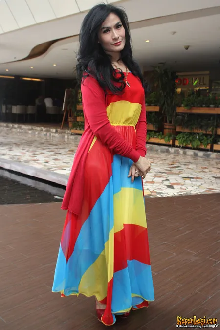 Foto Iis Dahlia