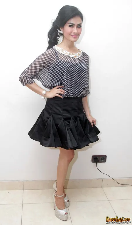 Foto Iis Dahlia