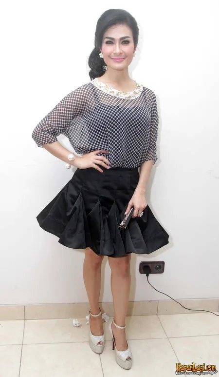 Foto Iis Dahlia