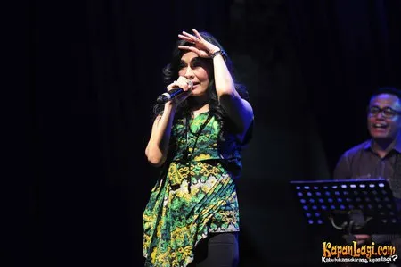 Foto Iis Dahlia