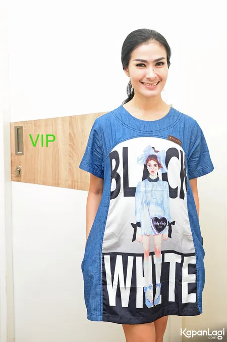 Foto Iis Dahlia