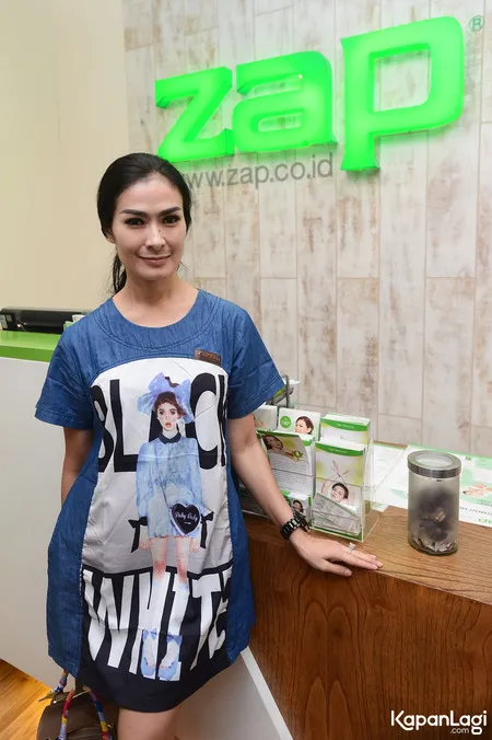 Foto Iis Dahlia