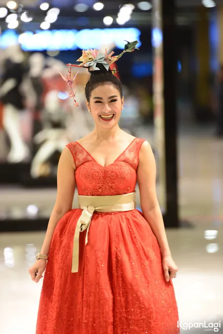 Foto Iis Dahlia