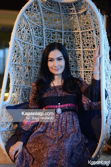 Foto Iis Dahlia