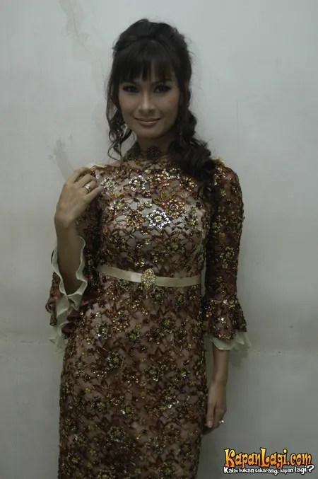 Foto Iis Dahlia