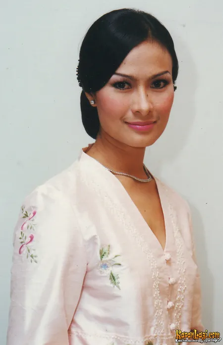 Foto Iis Dahlia