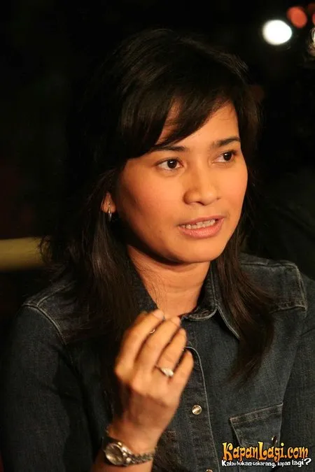 Foto Ikke Nurjanah