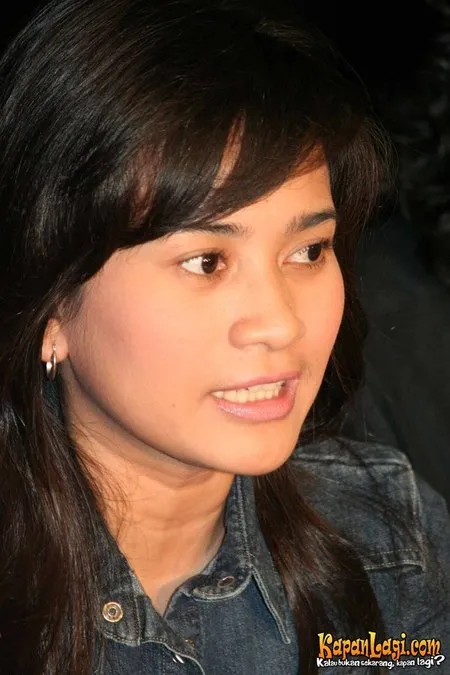 Foto Ikke Nurjanah