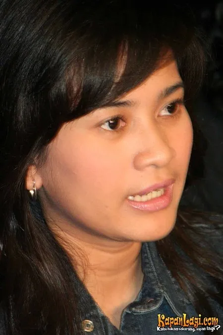 Foto Ikke Nurjanah