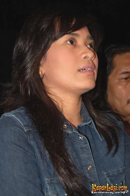 Foto Ikke Nurjanah