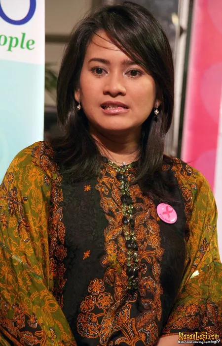Foto Ikke Nurjanah