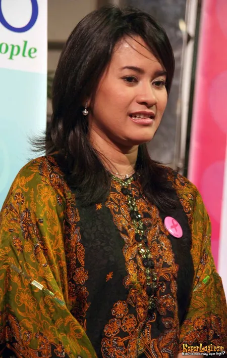 Foto Ikke Nurjanah