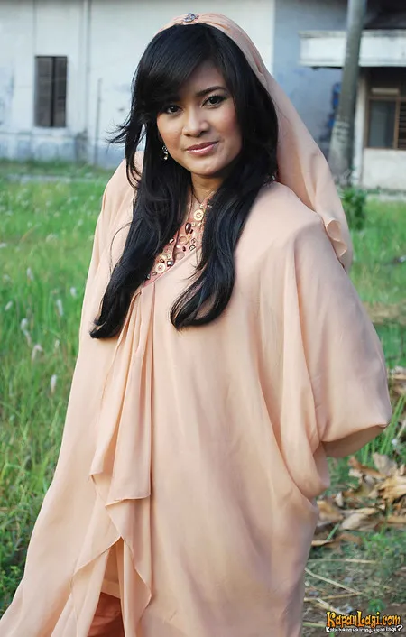 Foto Ikke Nurjanah