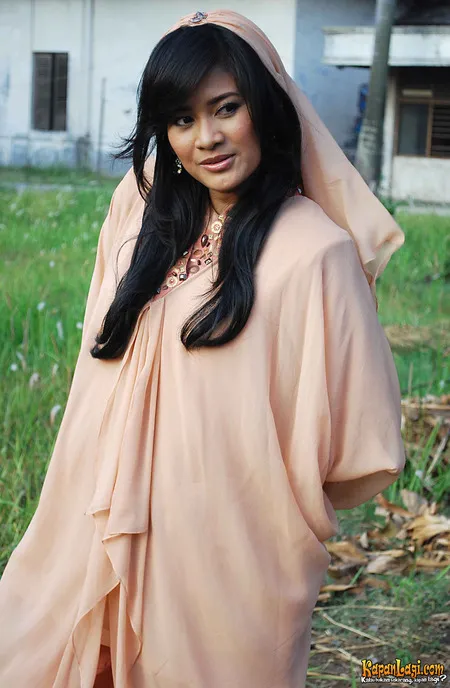 Foto Ikke Nurjanah