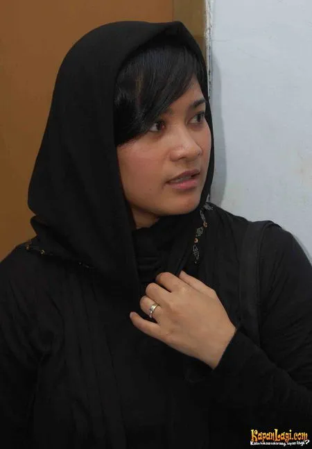 Foto Ikke Nurjanah