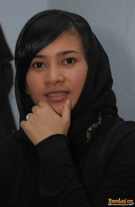 Foto Ikke Nurjanah